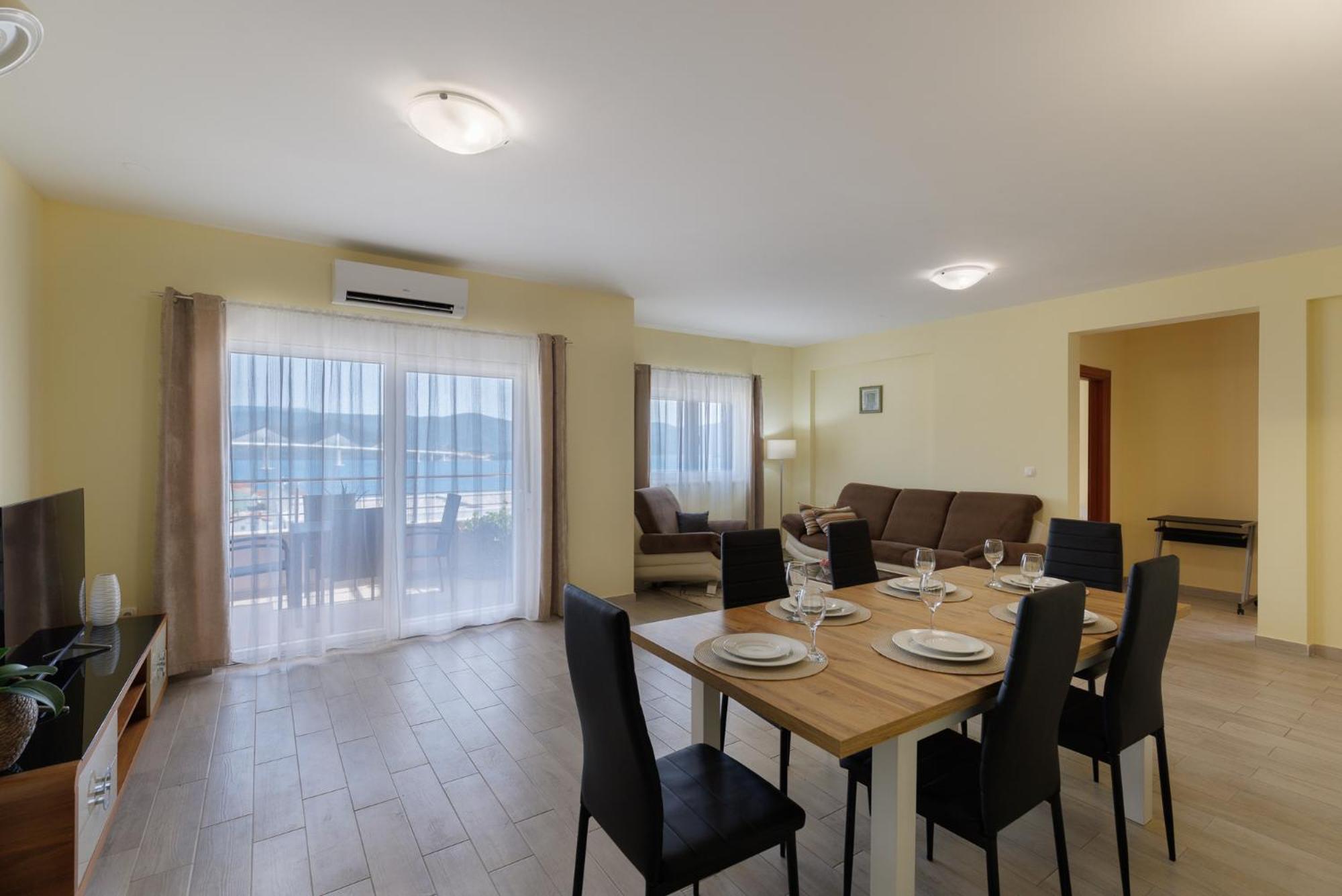 Apartman Maja Komarna Zewnętrze zdjęcie