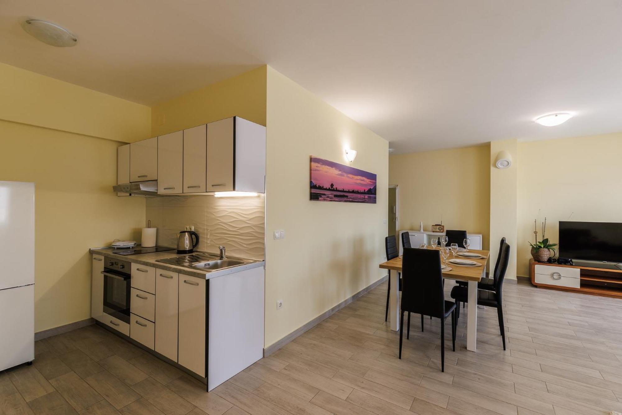 Apartman Maja Komarna Zewnętrze zdjęcie